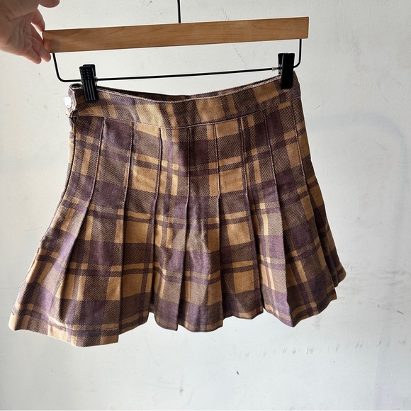 Signature8 Purple and Tan Checkered Mini Skirt - Picture 6 of 7